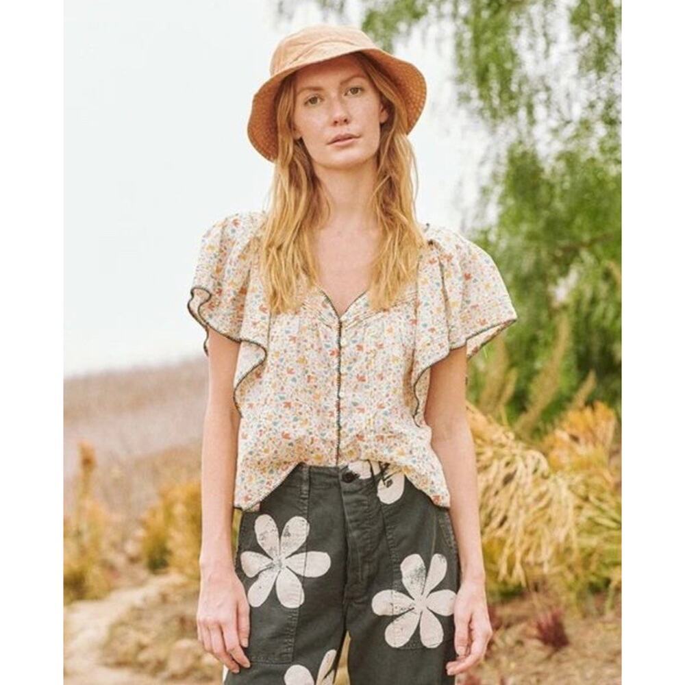 THE GREAT. Floral Ruffle Sleeve Blouse in Cream with Multicolor Print